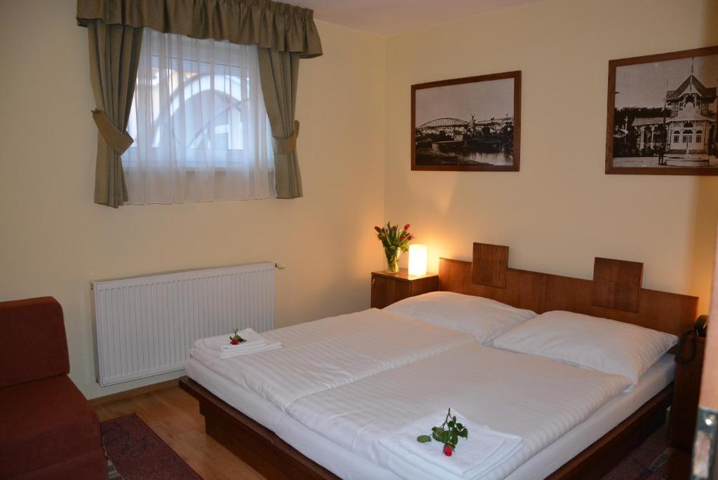 Hotel Banderium Komárno Habitación foto
